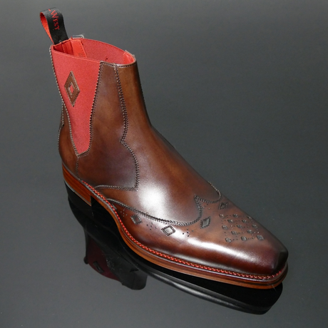 Dexter 'Scimitar' - Wing Tip Chelsea Boot