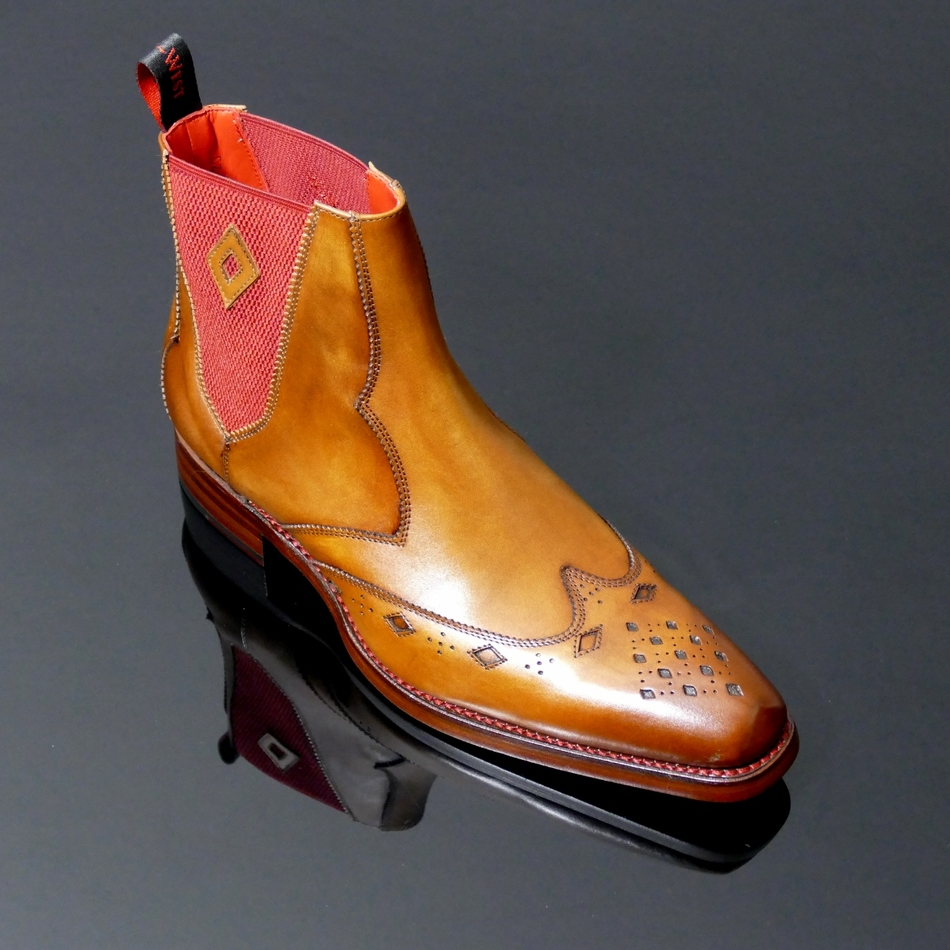 Dexter 'Scimitar' - Wing Tip Chelsea Boot
