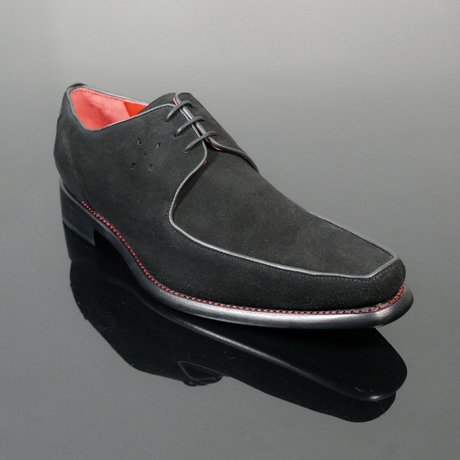 Melly 'Carrington' - Apron front lace up shoe