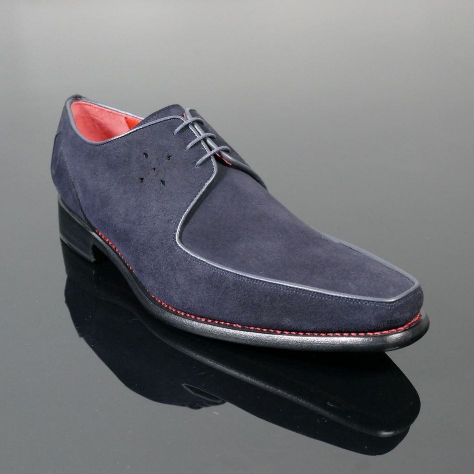 Melly 'Carrington' - Apron front lace up shoe