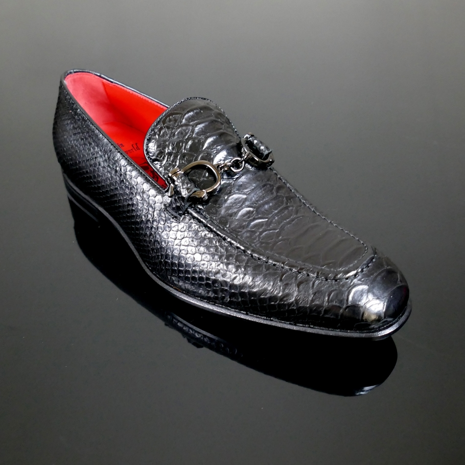The 'Club Montepulciano' Handcuff Loafer